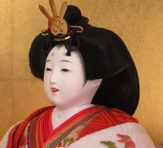 (D)おすべらかし